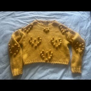 💝Valentines Day find💖💛💖💛 fun yellow sweater💝
